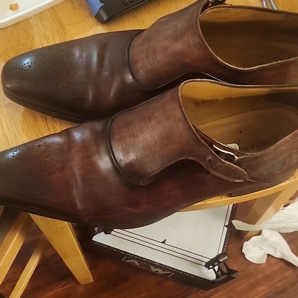 Magnanni  Men's Brown Leather Dress Shoes - Picture 7 of 7